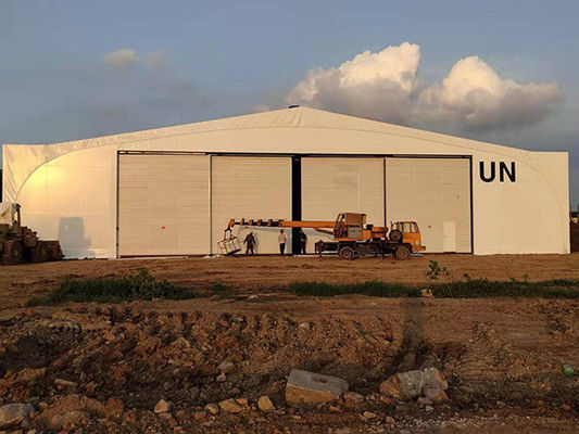Hangar di struttura in acciaio personalizzato per la pressione specifica del vento e il carico di neve