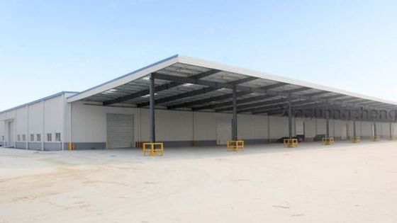 Cornice di portale leggera struttura in acciaio laboratorio con diversi span